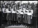 Mladé turnerky vítají prezidenta Masaryka 19. června 1924 ve Znojmě
