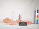 Toaletní souprava z čirého růžového skla ve stylu art deco