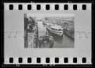 Fotografie, muž natáčí lodě