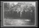 Fotografie, protestní shromáždění na Staroměstském náměstí v Praze, 28. 10. 1918.