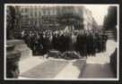 Skupina účastníků slavnosti konané v Bruselu dne 10.5.1931 u příležitosti otevření ukrajinského oddělení při Královském vojenském muzeu