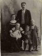 Anna a Josef Dabrovští s dětmi