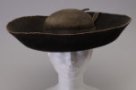 Filcový černý klobouk