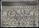 Detail krajkové pokrývky ze 16. stol. Italská práce), ostatek viz přid. čís. N5963