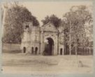 Zříceniny brány palácového komplexu Kaisarbágh